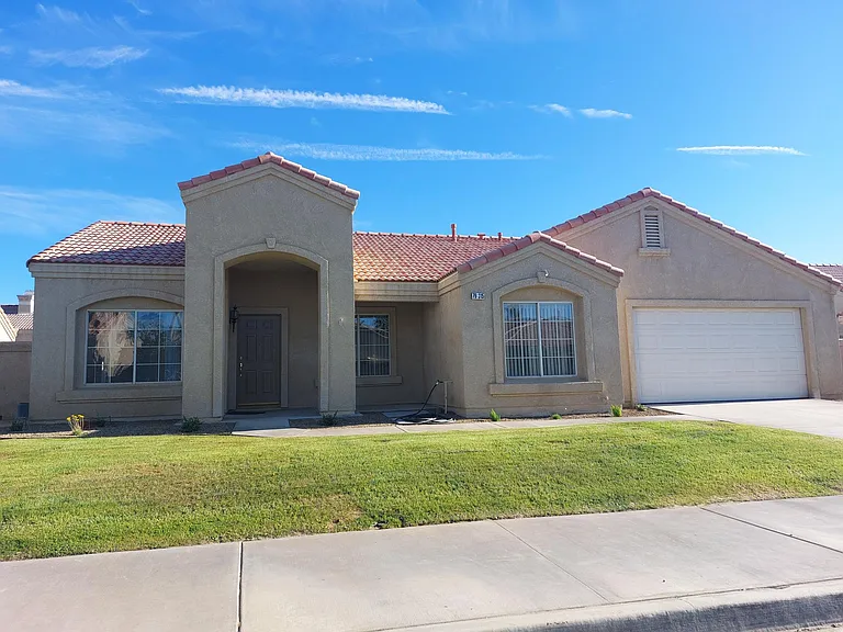 79315 Desert Wind Ct — Photo 3