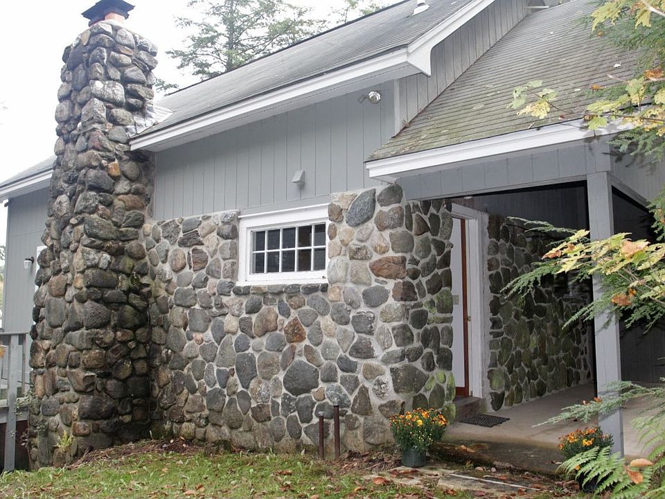 2nd image of 2 Northwest Ln