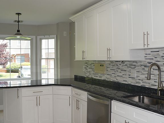 3rd image of 29 Waldeck Ct #26