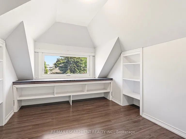 48 Glendale Ave S — Photo 25