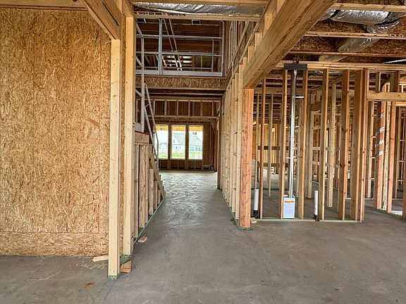 382 Crescent Moon Court Interior Image 4