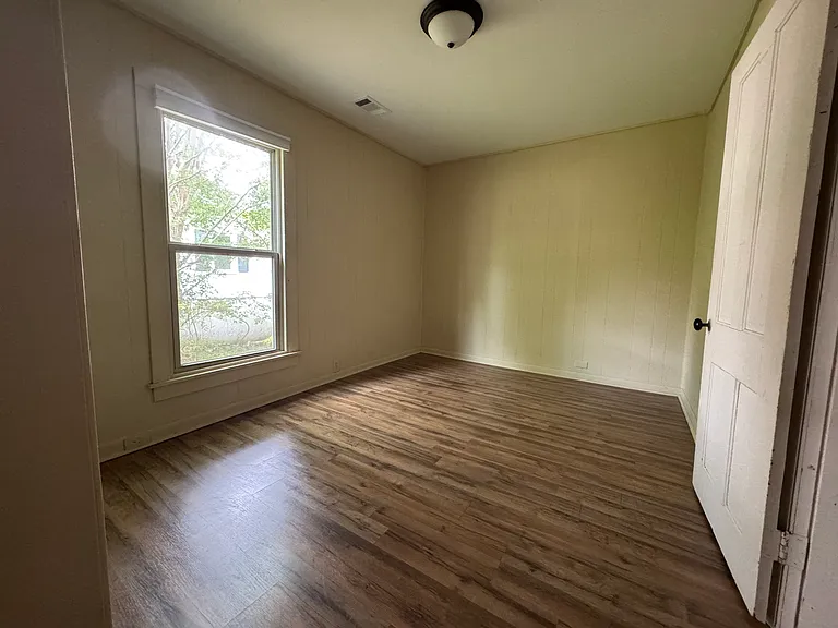 385 Main St — Photo 21