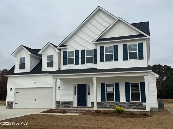 902 Wild Azalea Way, Hubert, NC 28539