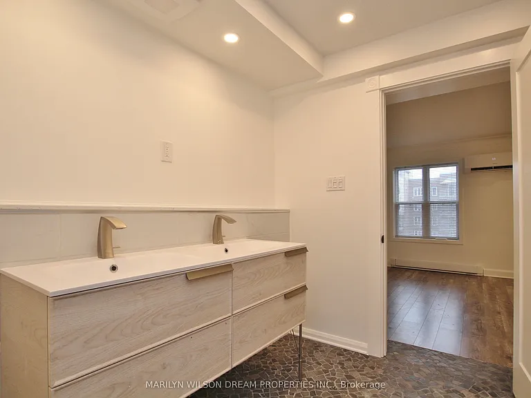 35 Donald St #3 — Photo 18