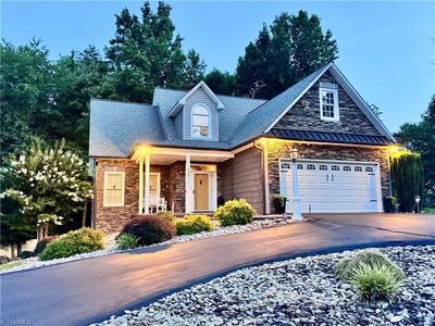 208 Triplett St, Jonesville, NC, 28642