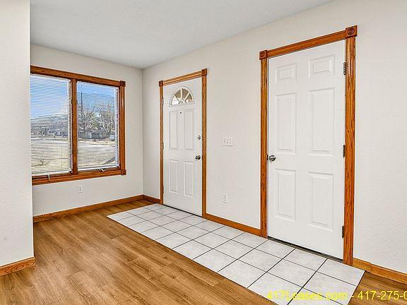5th image of 1261 E Lakewood St