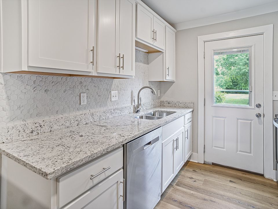 1st image of 1301 Neelys Bend Rd #50