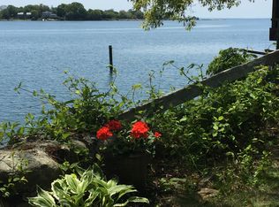 99 Great Harbor Rd, Guilford, CT 06437