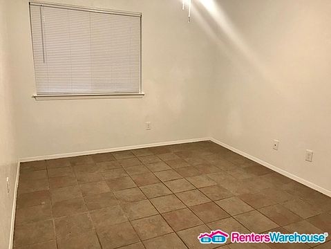 3rd image of 6705 Skynook Dr #B