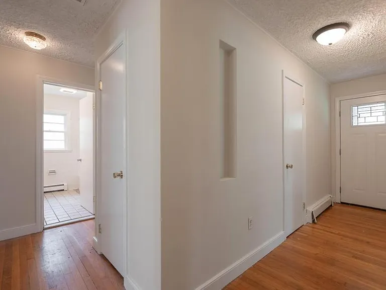 2337 Renfro Rd N — Photo 12