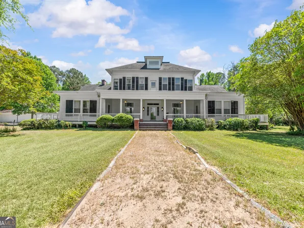 1091 Peachtree Ave E, Union Point, GA 30669