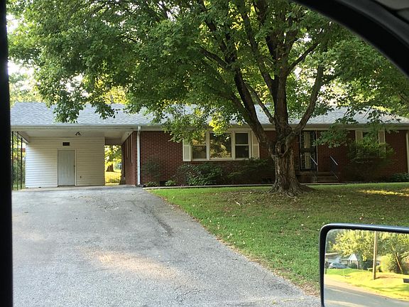 Storage in Carport, Shady yard, Nice Neighborhood, Hospital