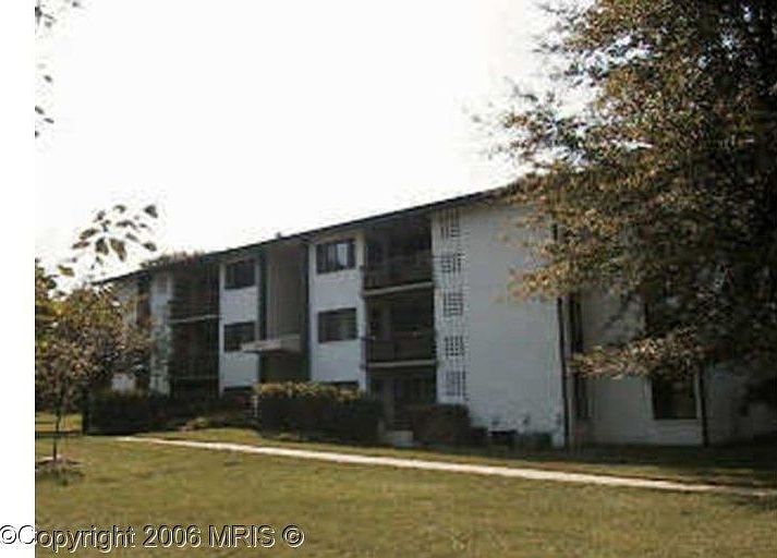 1st image of 2842 Dover Ln APT 101