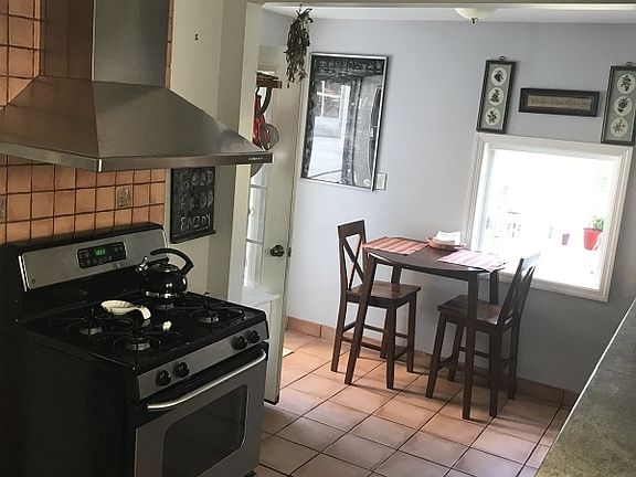 4th image of 73 E Almira St