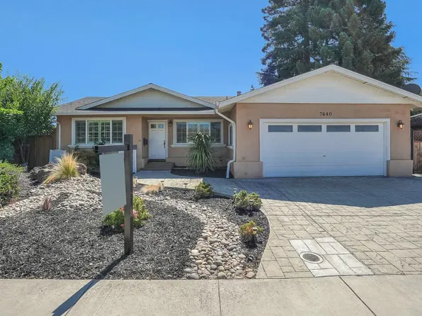 7640 Santa Barbara Dr, Gilroy, CA 95020