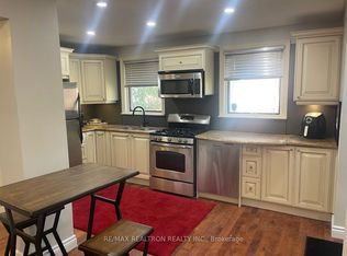 25 Newton Dr, Toronto, ON M2M 2M6