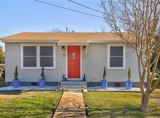 612 Vernon St, Taylor, TX 76574