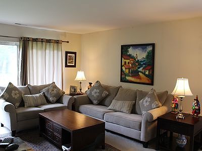 1st image of 1615 N Milwaukee Ave APT 4A