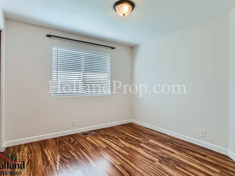 10849 NW Glencoe Rd — Photo 17