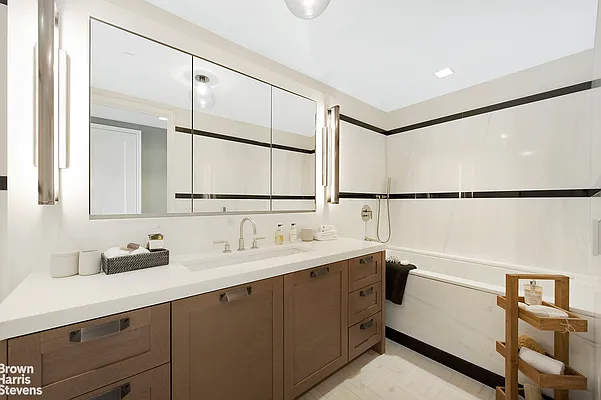 Rented by Brown Harris Stevens | media 22