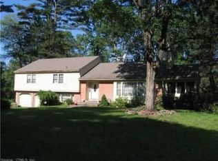 48 Brookside Dr, Wilbraham, MA 01095