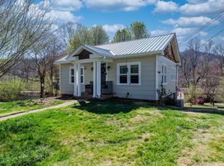 636 Arlington Ave, Bryson City, NC 28713