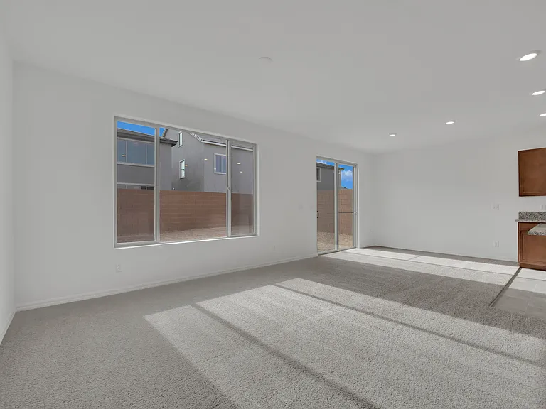 5803 W Haleh Ave — Photo 4