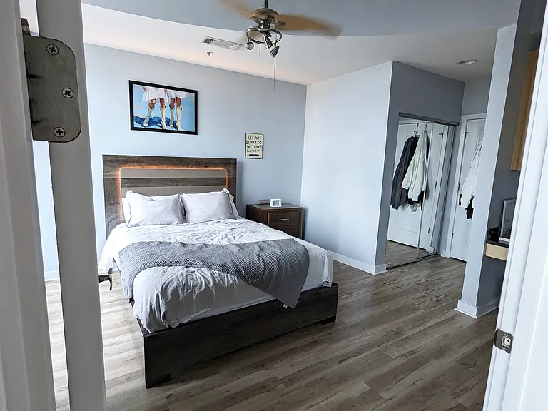210 N Church St #1811 — Photo 14