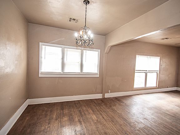 2nd image of 216 S Washington Ave