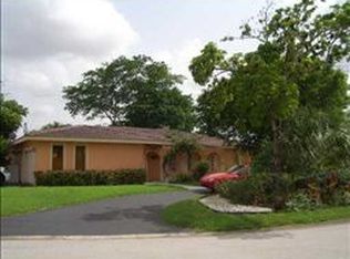 10300 NW 44th St, Coral Springs, FL 33065