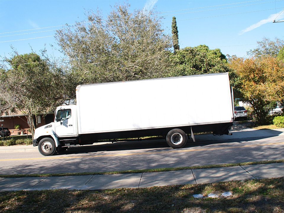 2nd image of 625 13th Ave E