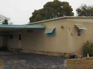 130 W Sterling Way, Leesburg, FL 34788