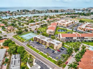 301 87th Ave APT 101, Saint Pete Beach, FL 33706