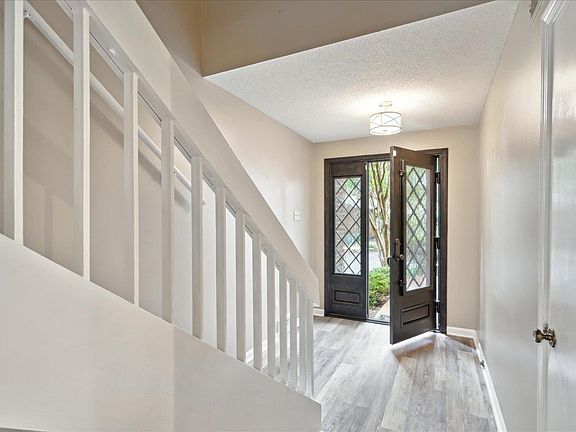 5th image of 4723 Mint Dr