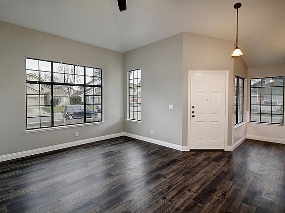 5th image of 9495 Bowmont Way