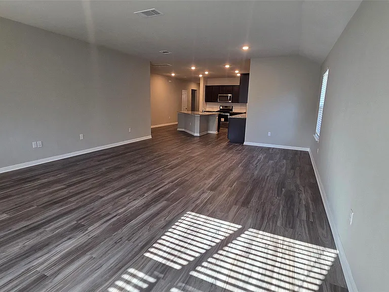 137 Arrowhead Vine St — Photo 10