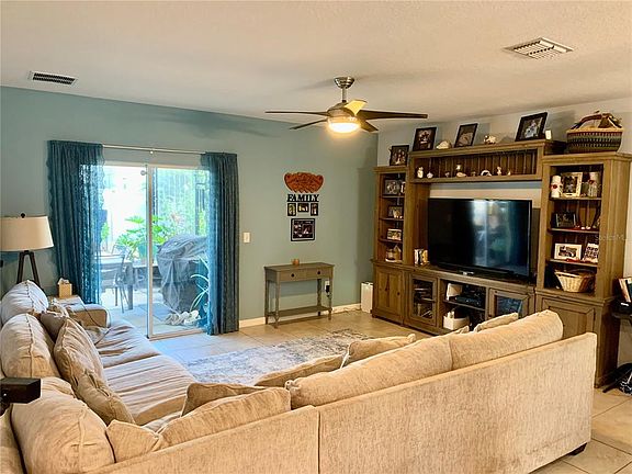 5th image of 4935 Reflecting Pond Cir