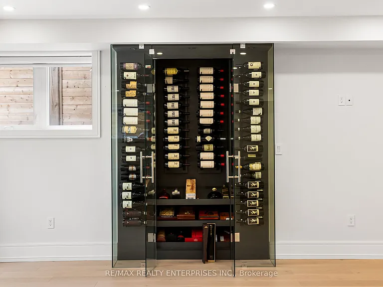 1362 Kenmuir Ave — Photo 40
