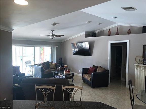 2nd image of 1136 Columbo Ave S