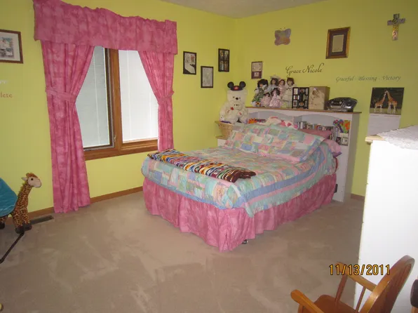 3905 Hampton Cir, Hutchinson, KS 67502