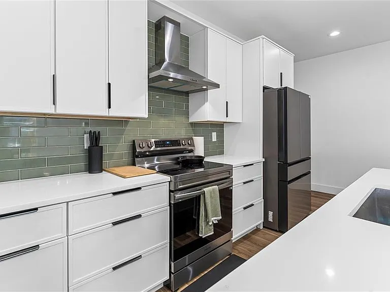 598 Formwalt St SW #A — Photo 14