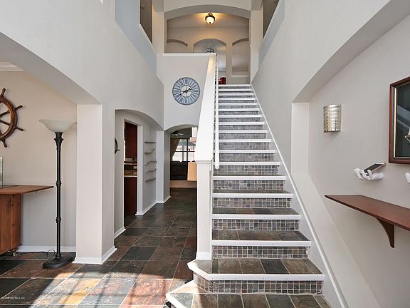3rd image of 3056 Postmill Dr
