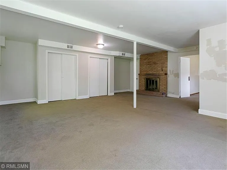 16020 Temple Dr — Photo 11