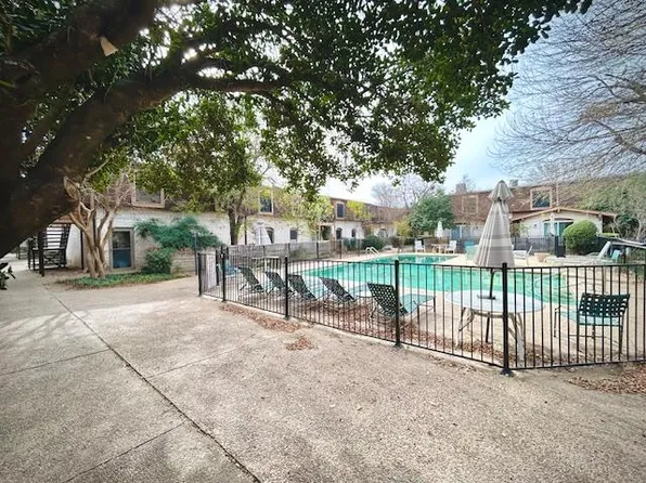 7801 Shoal Creek Blvd APT 246, Austin, TX 78757