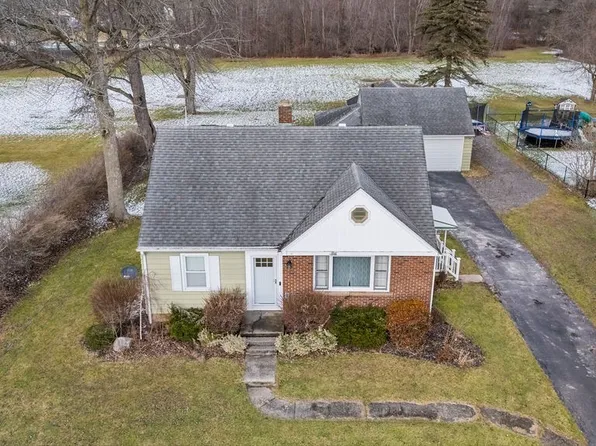 4039 Lockport Ave, North Tonawanda, NY 14120