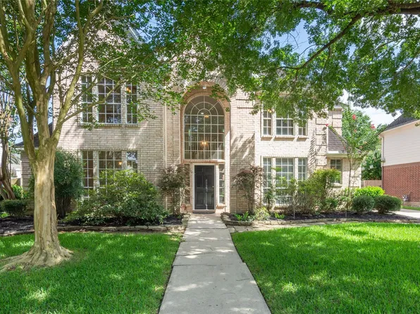 8011 Courtland Cir, Spring, TX 77379