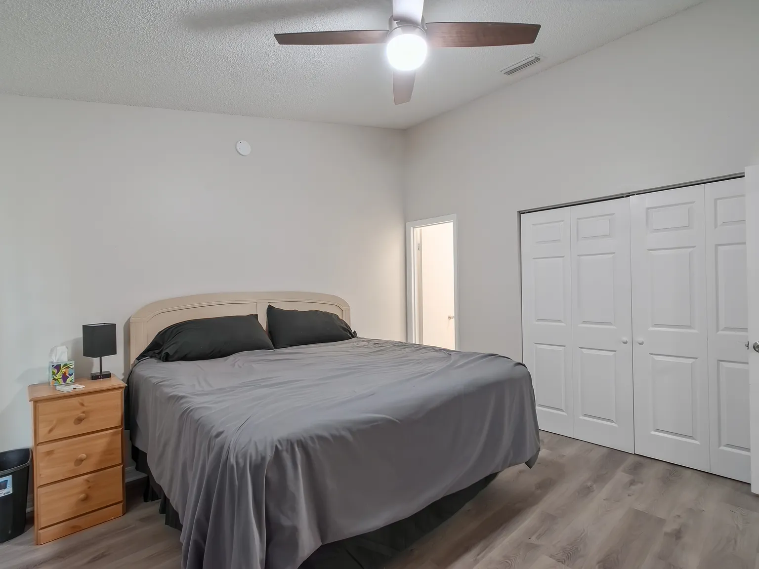 3 bed, 1436 sqft, $2,400 — Photo 4