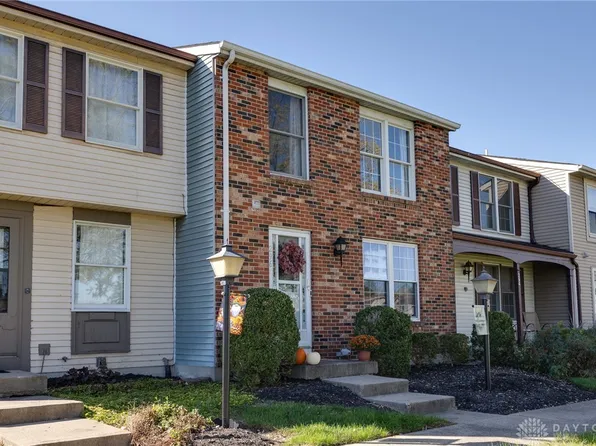 296 Silver Bugle Ln, Dayton, OH 45449