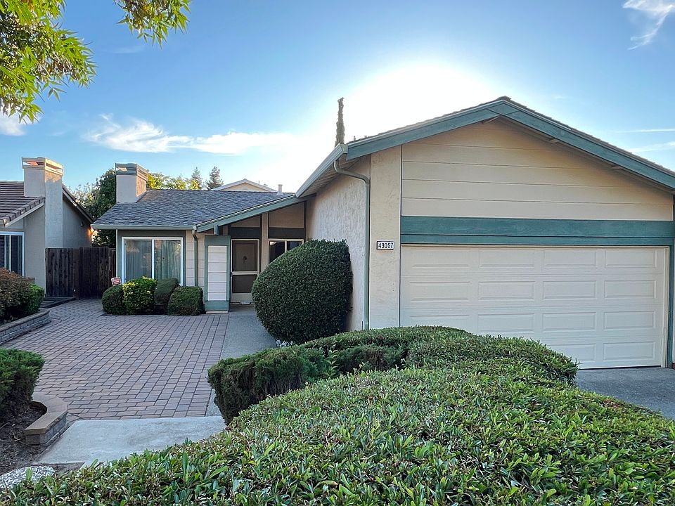 1st image of 43057 Coit Ave
