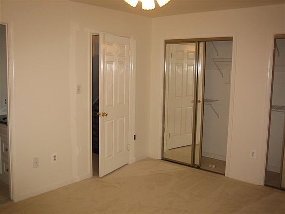 5th image of 878 N Jackson St #2